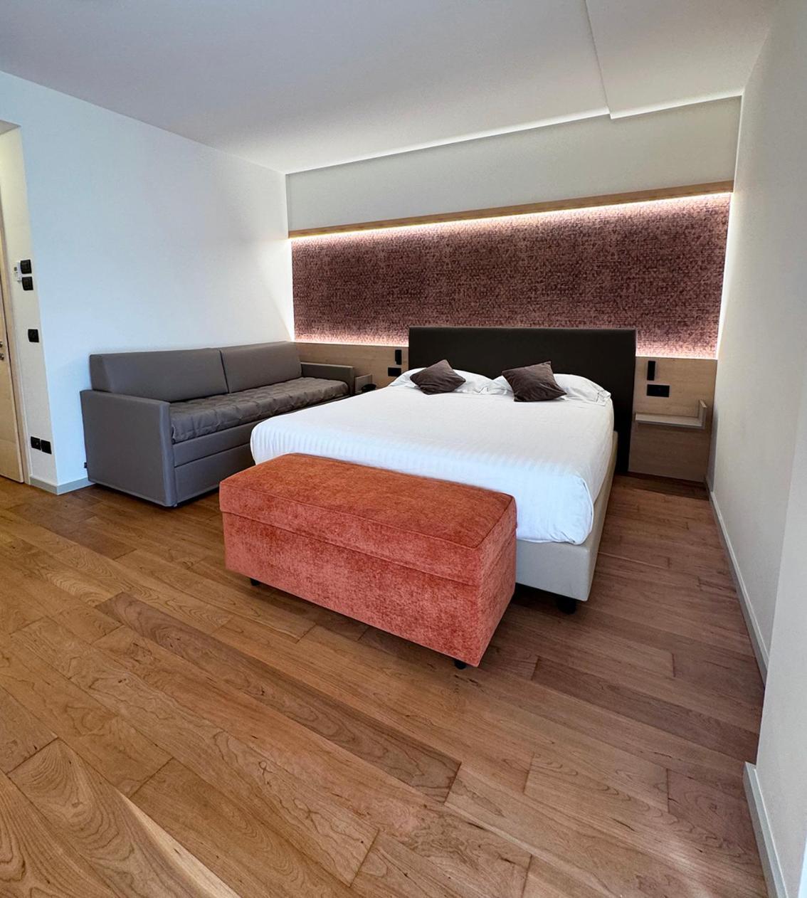Large Double Room