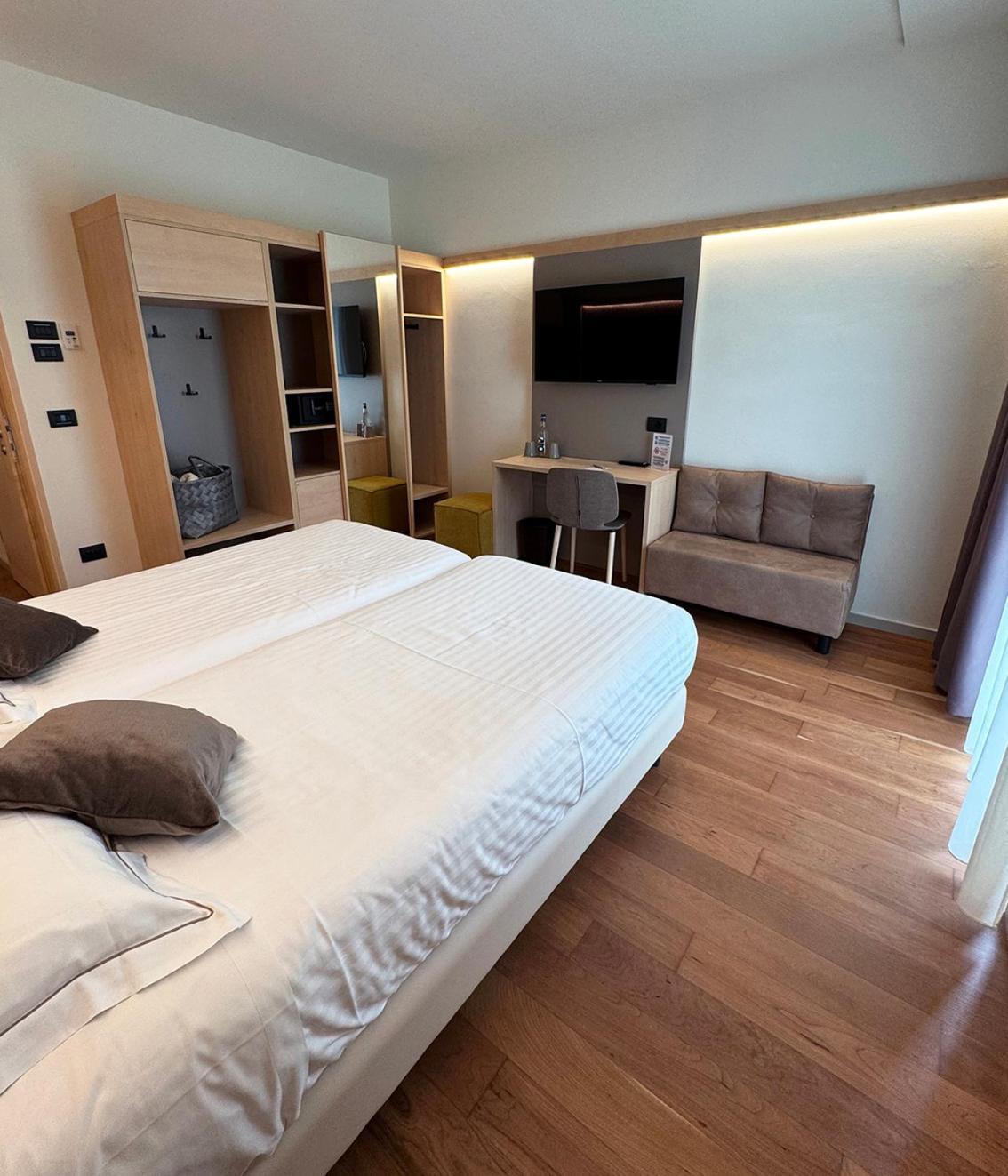 Classic Twin Room Ground Floor